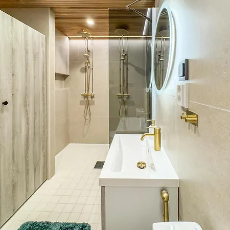 Quu A, Superior 4bd Detached * Äkäslompolo