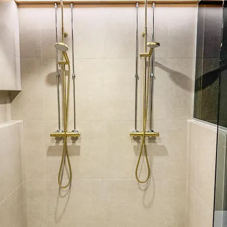 Quu A, Superior 4bd Detached * Äkäslompolo